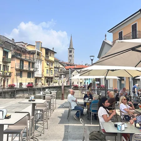 La Casetta Tra I Laghi Ferienhaus *