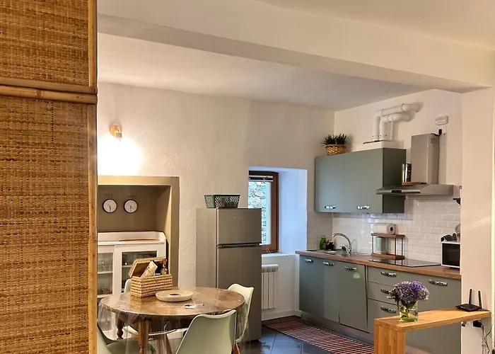 La Casetta Tra I Laghi Ferienhaus *